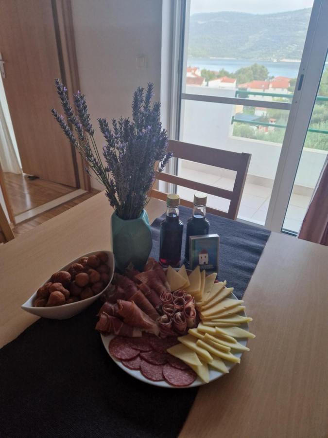 Apartman Relax Apartment Марина Екстериор снимка